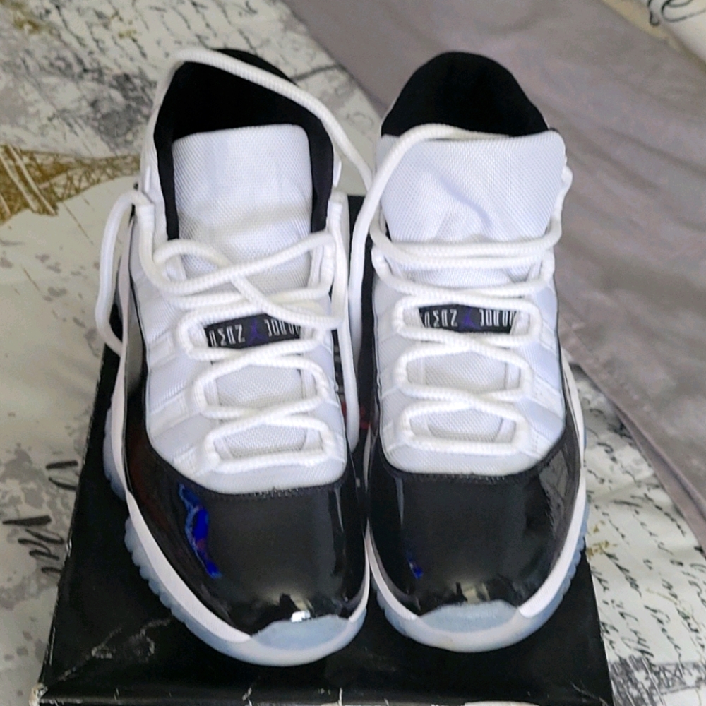 jordan 11 retro ....sold out everywhere